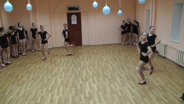 Народный танец.