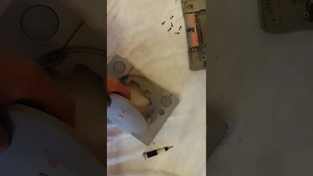 Retro Uhr aus einer PlayStation 1 gebaut :D смотреть онлайн