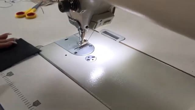 JATI JT-0303-D4 ОДНОИГОЛЬНАЯ ШВЕЙНАЯ МАШИНА С ШАГАЮЩЕЙ ЛАПКОЙ И АВТОМАТИЧЕСКИМИ ФУНКЦИЯМИ смотреть онлайн