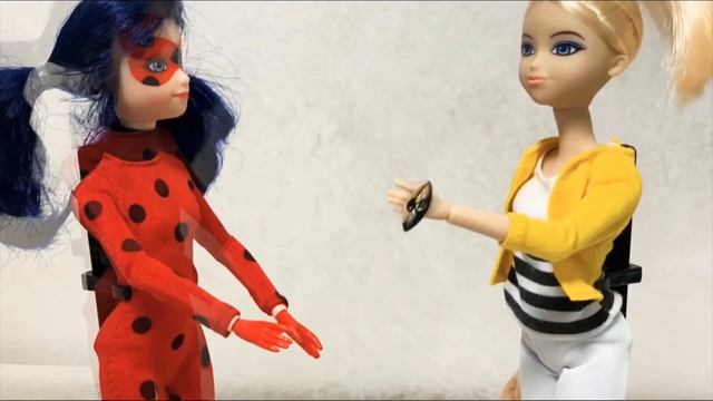 Хлоя и Квин Би обзор кукол Леди Баг . Miraculous Queen Bee & Chloe dolls смотреть онлайн