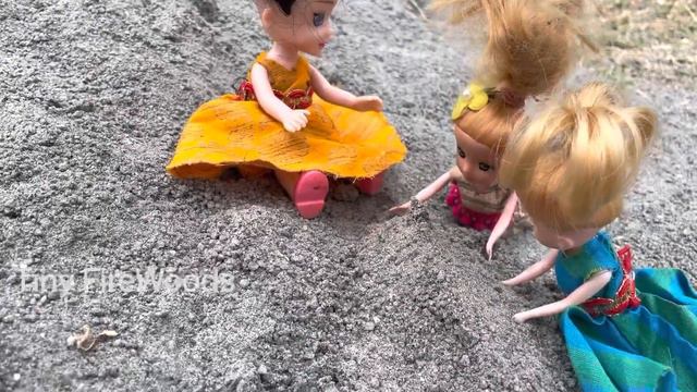 Episode # 99 Village friends got new gold necklace from ground in miniature #tinyfood смотреть онлайн