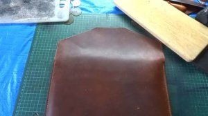 Работа с кожей. Папка конверт для документов или ноутбука