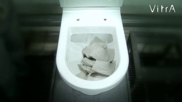 Испытание унитазов VitrA на смыв с помощью туалетной бумаги смотреть онлайн