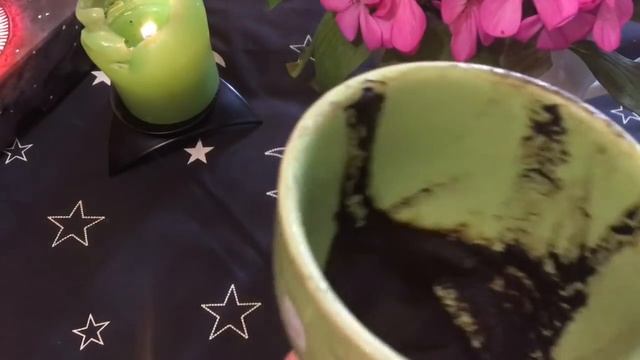 Гадание на кофейной гуще и картах таро. Что нужно знать сегодня \ Сoffee cup reading смотреть онлайн