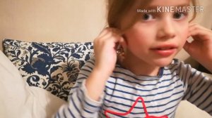 Майя примеряет серёжки мамы | 😲Попалась😲 |  Красивые серёжки💎 |