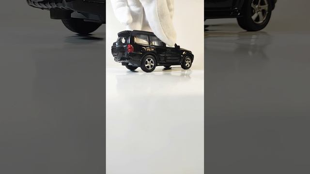 масштабная модель Mitsubishi Pajero в масштабе 1:43 #масштабныемоделиавто