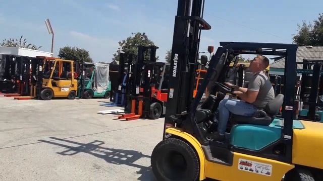 Дизельный погрузчик KOMATSU 3 тонны