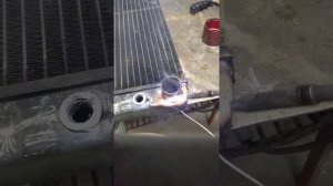 Пайка горловины меднолатунного радиатора охлаждения двигателя автомобиль Газель