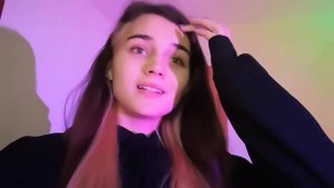 VLOG, ОСВЕТЛЯЮ И КРАШУ ВОЛОСЫ ДОМА (ПОРЧУ ИХ :3 )