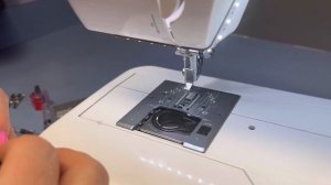 ✂️СЛОМАЛА ЗУБЧАТУЮ РЕЙКУ на швейной машинке… Как поменять самостоятельно .
