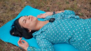 STRETCHING ROUTINES AND YOGA PRACTICE IN A DRESS ALONGSIDE EVELINA