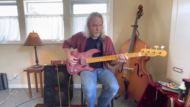 2016 Fender Master Built 1968 Pink Paisley Telecaster Bass recreation demo смотреть онлайн