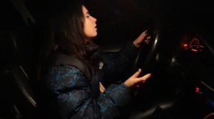 Учу свою девушку ВПЕРВЫЕ водить МАШИНУ | МЫ ВРЕЗАЛИСЬ?