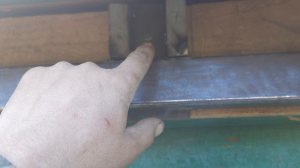 Металлический навес с кровлей из профлиста