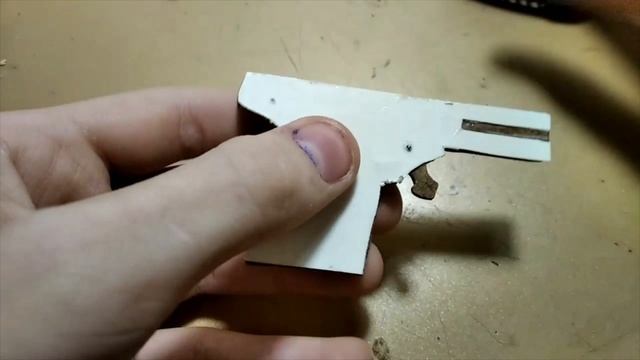 Как сделать пистолет Colibri из дерева
