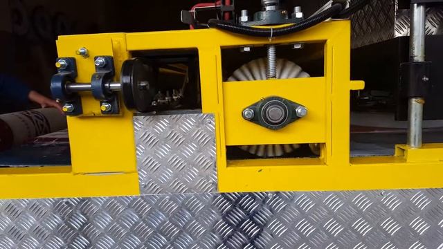 Автоматическая стирка ковров. Центрафуга для отжима ковров смотреть онлайн