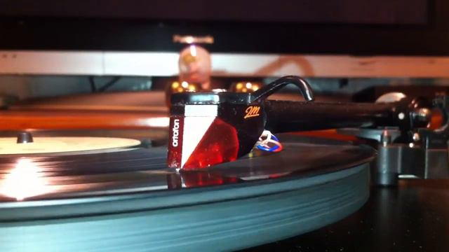 Ortofon 2m red playing george benson donorah смотреть онлайн