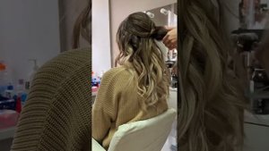 Причёска.Низкий пучок