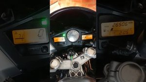 VFR800 part 5 - after fixing the wax unit and high idle.