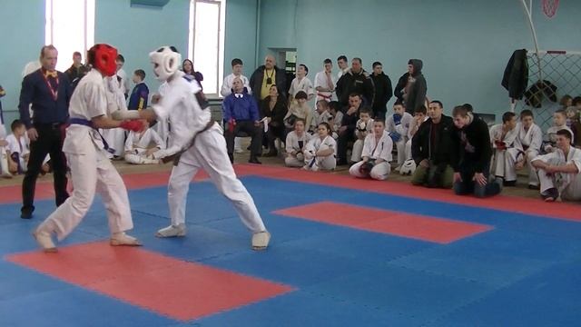 АНДРЕЙ ТЕРНОВСКИЙ 1 Й БОЙ ОТКРЫТОЕ ПЕРВЕНСТВО АЛЕКСАНДРИИ 08.02.2014 смотреть онлайн