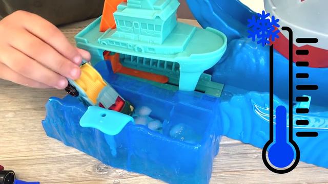 Diana and Roma play with Cars for kids смотреть онлайн