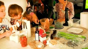 Готовим три простых и вкусных вегетарианских блюда. Сыроедческие рецепты от Констанции Наваррской