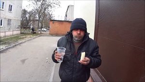 На что готов мужик ради 300 руб / 7 стаканов спрайта + 7 бананов