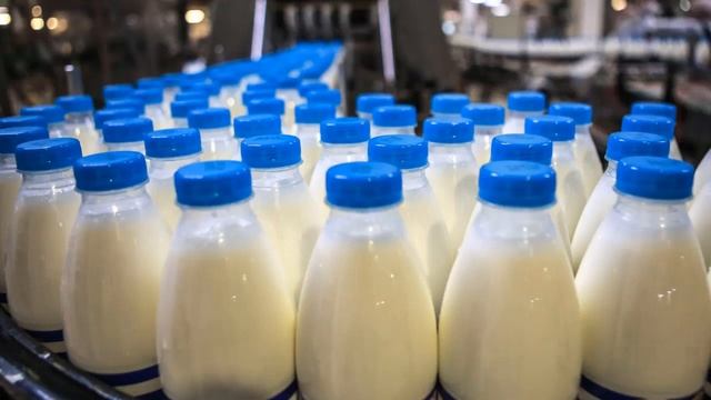 Почему фермеры имеют коров, а молоко покупают в магазине? смотреть онлайн