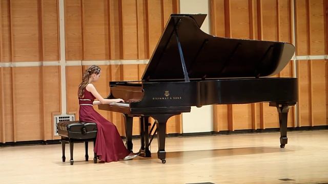 Beatrice performs Ronn Yedidia's Waltz #1 in E Minor смотреть онлайн
