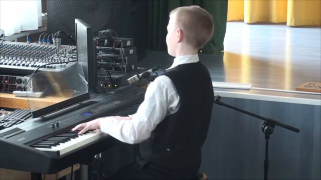 Концерт военных песен - 2017 - гимназия 1563 смотреть онлайн