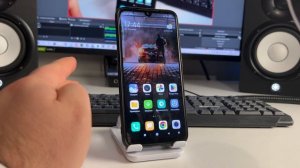 Что делать если телефон работает сам по себе?