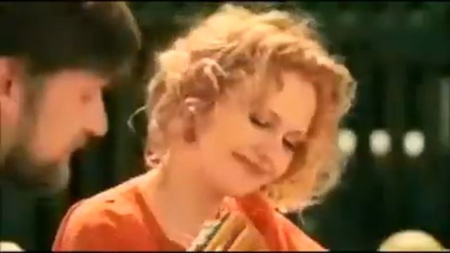 Песня из фильма -В тесноте, да не в обиде смотреть онлайн