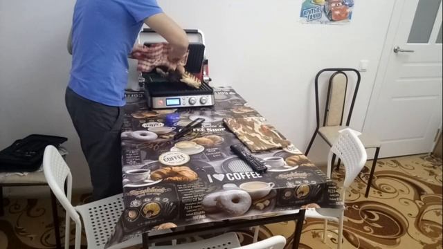 Готовим курицу табака в Delonghi multigril смотреть онлайн