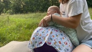 Гимнастика на фитболе для грудничков с 2,5 месяцев до 5!