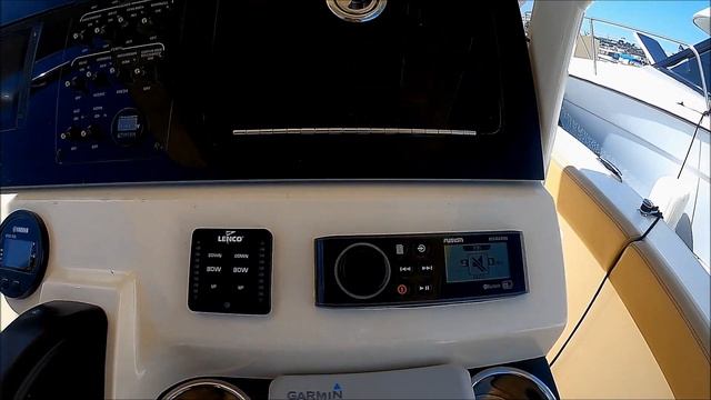 Scout 235 Center Console Full Tour by South Mountain Yachts смотреть онлайн