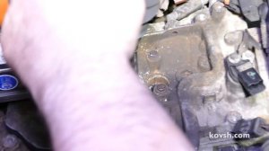 Высверливание закисших и обломанных болтов крепления форсунок на Opel Vivaro 2.0d