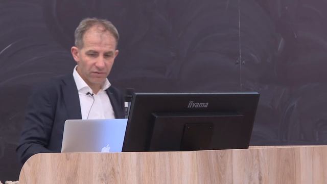 Томаш Гланц. «Является ли русский авангард русским, интернациональным или мировым?» смотреть онлайн