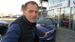 Люди распробовали "Китайца". За седаном H5 выстроилась очередь. Машин мало, не всем хватит