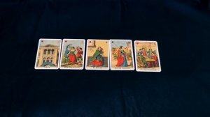 Pick A Card: What do you need to let go of? Sibilla Cards | 5 Options