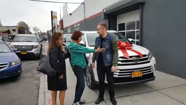 Congratulations on Your New Vehicle from Lee's Toyota! смотреть онлайн