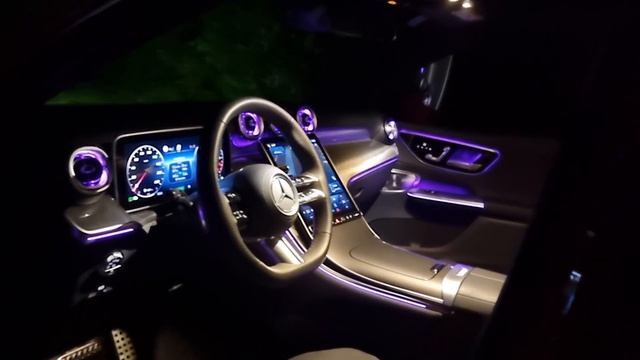 Mercedes GLC Coupe 2024 - DIGITAL LIGHT Led matrix reviw by night (purple ambient light) смотреть онлайн