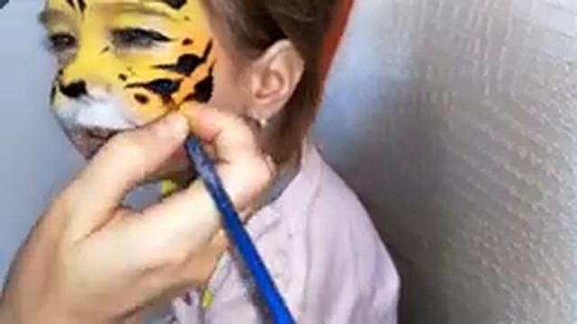 Аквагрим "Тигр". Больше моих работ: vk.com/aquagrim70ru смотреть онлайн