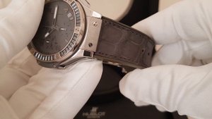 Обзор часов Hublot Big Bang 41mm Earl Grey - удивительный серый!