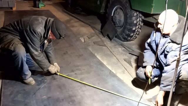 Изготовление реплики БТР-152 из ЗИЛ-157 смотреть онлайн