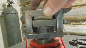 Матрица для замятия профильной трубы 15/15.