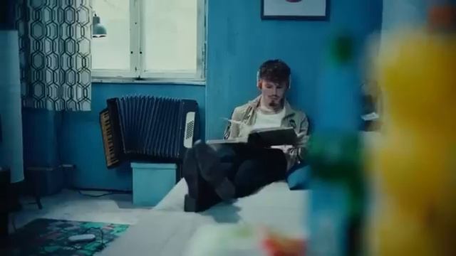 Пусть бегут неуклюже в немецкой версии смотреть онлайн