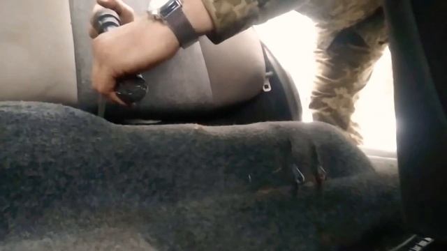Как снять заднее сиденье Daewoo Nexia.