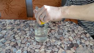 Моющее средство для стекол своими руками в домашних условиях. Чем помыть окна, зеркала и сантехнику