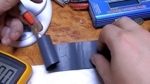 Разбираем 18650 Li-ion. Li- ионная аккумуляторная батарея Вскрытие покажет!