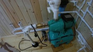 Водопровод в бане из скважины в Орехово-Зуево. НАСОСНАЯ СТАНЦИЯ ПОДВЕЛА!
